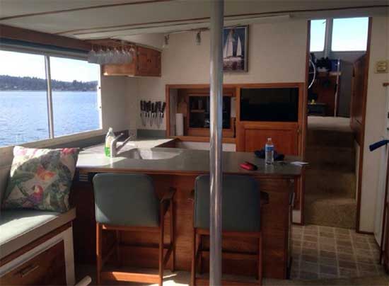 Expedition Yacht Meridian for Sale