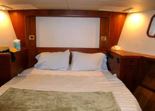 Expedition Yacht Master Stateroom