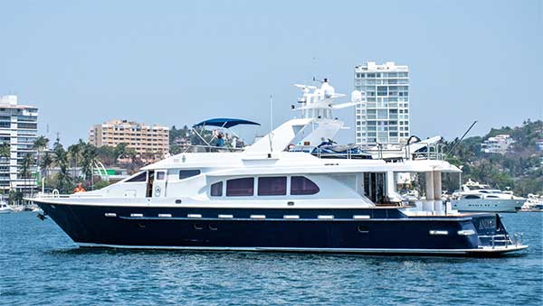 2000 85' Inace Motor Yacht for Sale