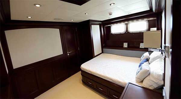 Custom 100 foot Expedition Yacht Double Cabin