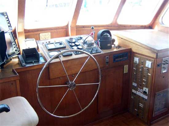 Long Range Yacht Wheel House
