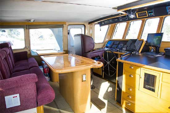 Seaton 64 Expedition Yacht Voyager Pilot House